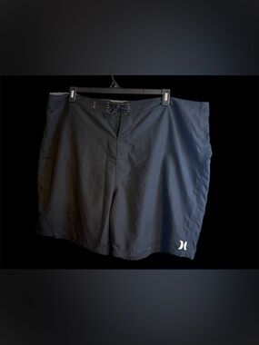 Hurley and Black Board Shorts Men’s 44